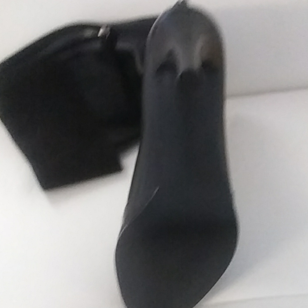 Boots by Ralph Lauren - Picture 4 of 4